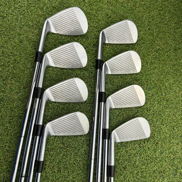 Bridgestone J33 Combo Irons / 3-pw / Dynamic Gold S300 Stiff