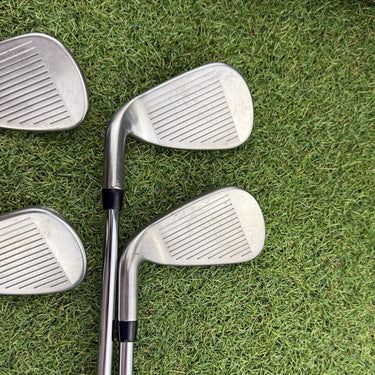 Callaway Rogue X Irons / 7-Pw / Xp95 R300 Regular