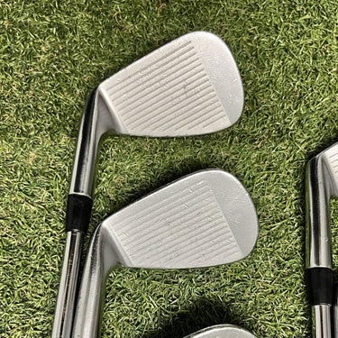 Nike Vapor Pro Irons / 4-Pw / Dynamic Gold S300 Stiff