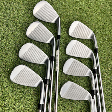Taylormade Qi10 Irons / 5-Pw-Aw-Sw / Kbs Max 85 Regular / Left Hand