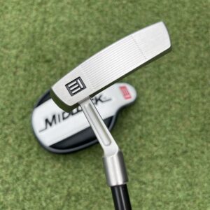 evnroll-er5v-midlock-putter-40-detail | Mega Golf Evnroll Er5V Midlock Putter / 40" detail 1