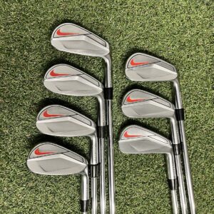 Nike Vapor Pro Irons / 4-Pw / Dynamic Gold S300 Stiff