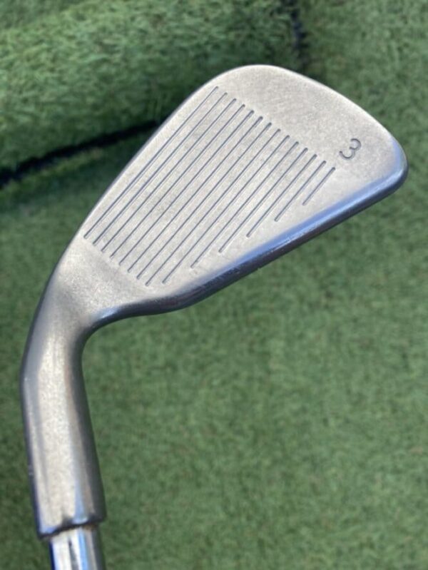 Ping Eye 2 #3 Iron / Karsten Lite Stiff Flex / Black Dot detail 3