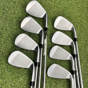 Taylormade Qi10 Irons / 5-Pw-Aw-Sw / Kbs Max 85 Regular / Left Hand detail 1