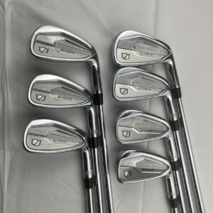 wilson-staff-model-2024-cb-irons-4-pw-dynamic-gold-120-x100-x-stiff | Mega Golf Wilson Staff Model 2024 Cb Irons / 4-Pw / Dynamic Gold 120 X100 X-Stiff