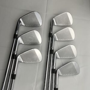 wilson-staff-model-2024-cb-irons-4-pw-dynamic-gold-120-x100-x-stiff-detail | Mega Golf Wilson Staff Model 2024 Cb Irons / 4-Pw / Dynamic Gold 120 X100 X-Stiff detail 1