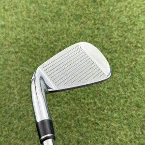 Taylormade Rocketbladez Tour #4 Iron 22° / Kbs Tour Stiff Detail 1