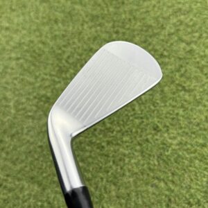 Titleist T200 2023 Utility #2 Iron 17° / Ventus Black HB Velocore+ 9x X-Stiff Detail 1