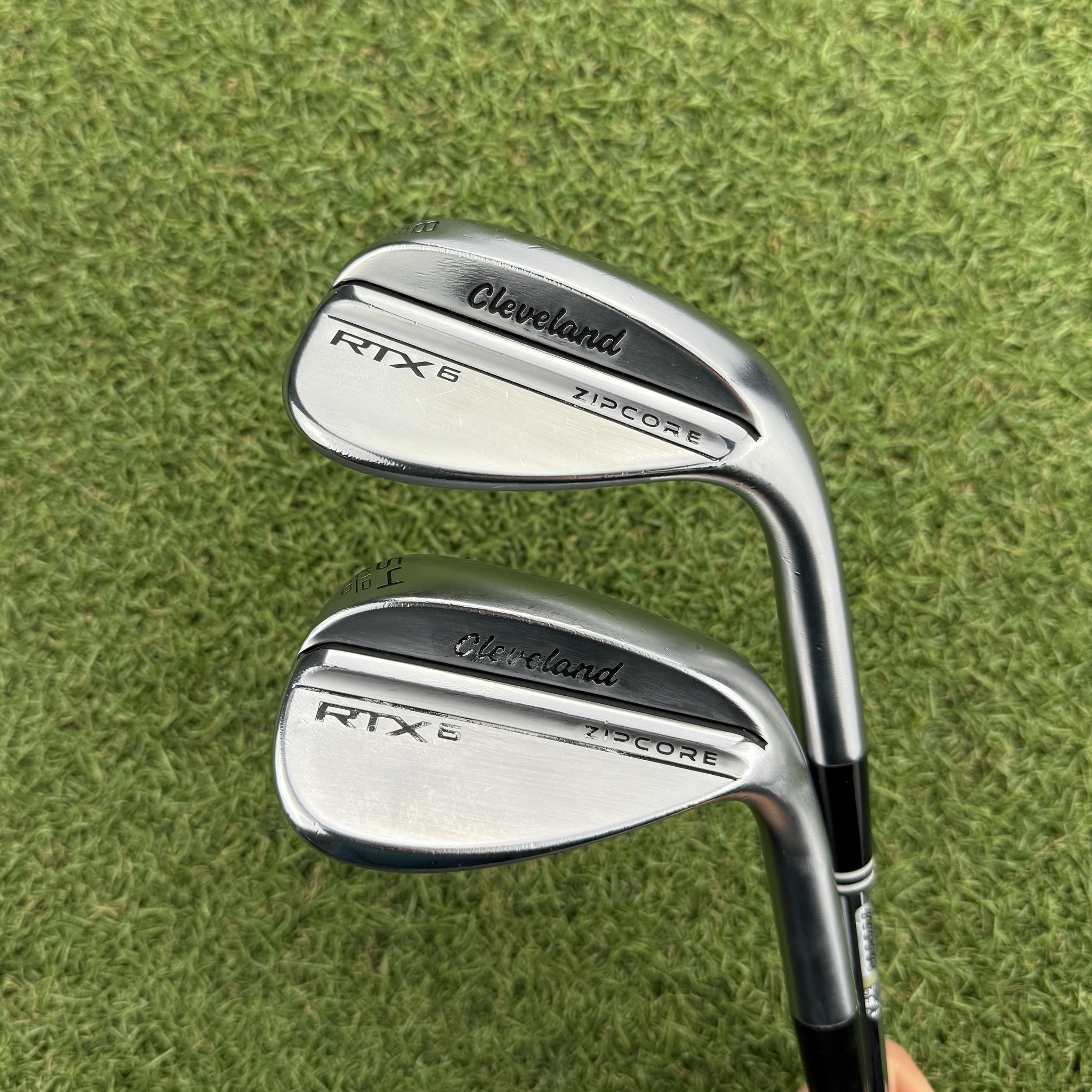 cleveland-rtx-6-zipcore-wedges-sw-54-10.mid-lw-58-10.mid-wedge-flex | Mega Golf