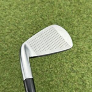 Mizuno Jpx 919 Forged #4 Iron 22° / Dynamic Gold Dst 98 S300 Stiff Steel Detail 1