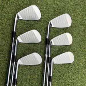 Cobra King Tour 2020 Irons / 6-Pw-Gw / KBS $-Taper 110 Regular Detail 1