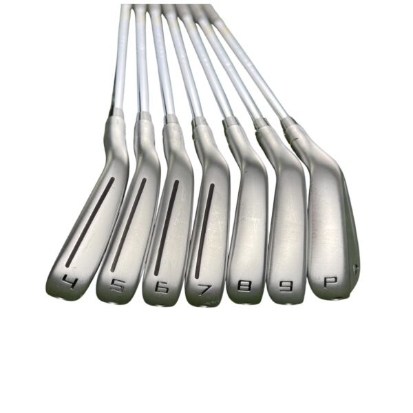 Taylormade P790 2023 Irons / 4-Pw / Dynamic Gold 105 S300 Stiff 6