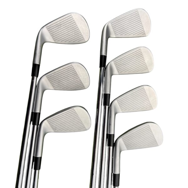 Taylormade P790 2023 Irons / 4-Pw / Dynamic Gold 105 S300 Stiff 1